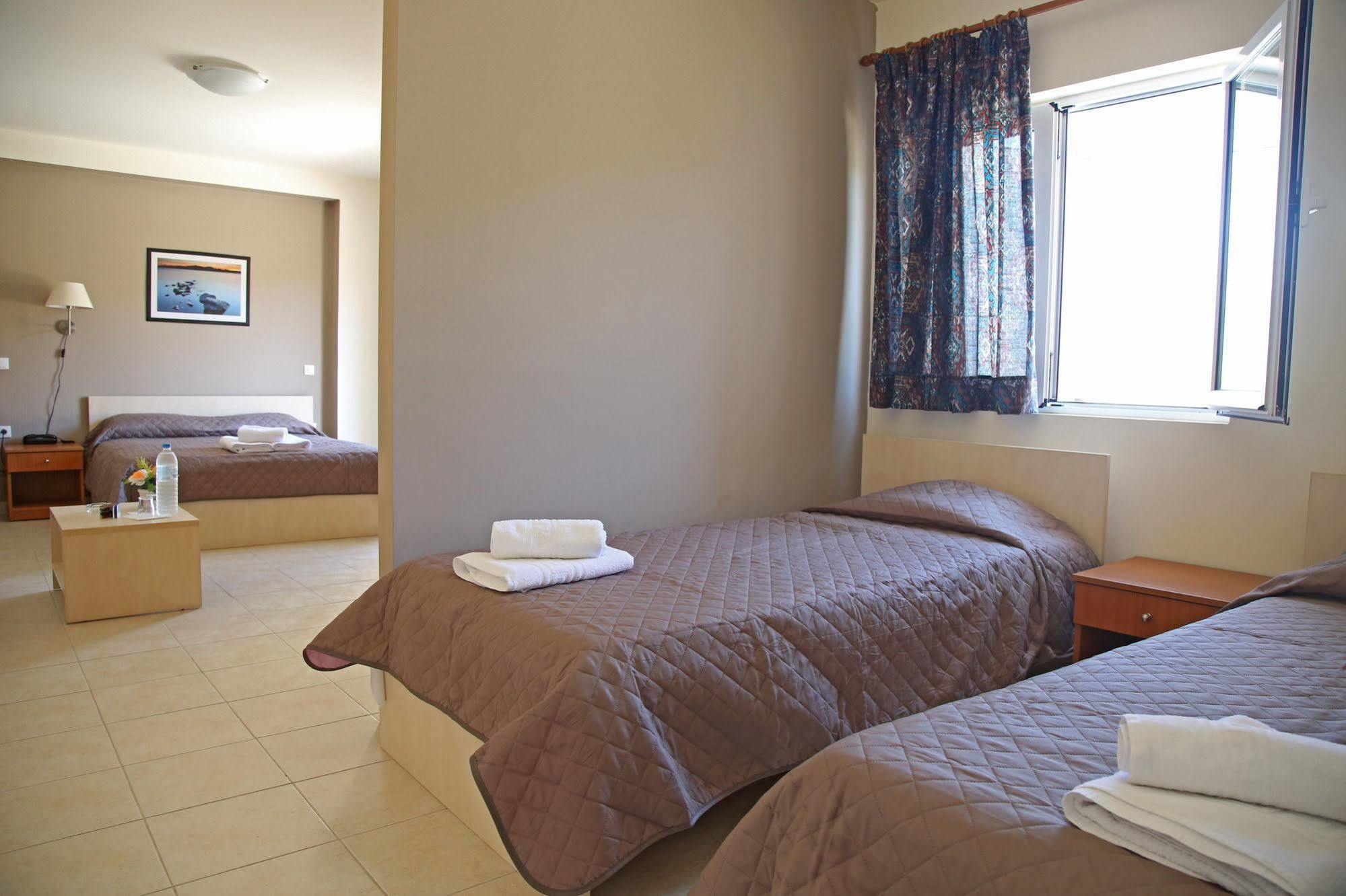 Hotel Sea Breeze Sitia  Dış mekan fotoğraf